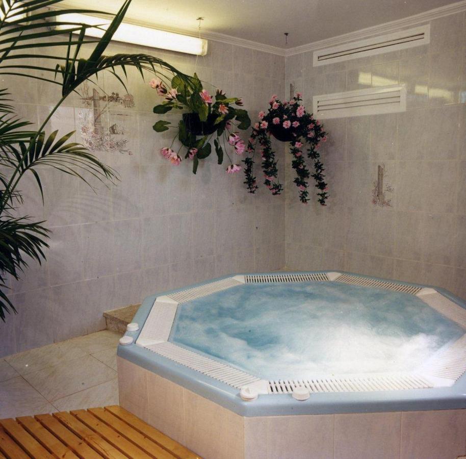 Hotel Victoria Spa & Splay Center เซกูร์ เด กาลาเฟย์ ภายนอก รูปภาพ